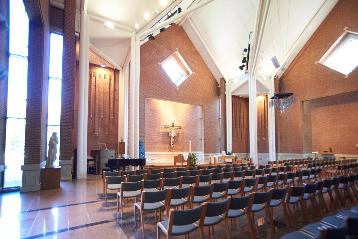 Clarke University's Sacred Heart Chapel - Full Size