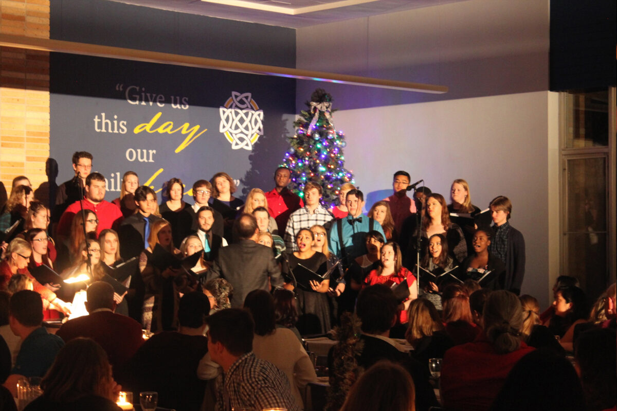 Christmas choir - Full Size